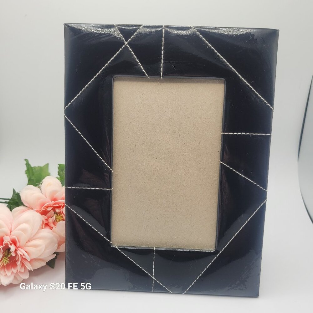 Geometric Stitched Black Vinyl Standing Photo Frame - 3 x 5 Inch